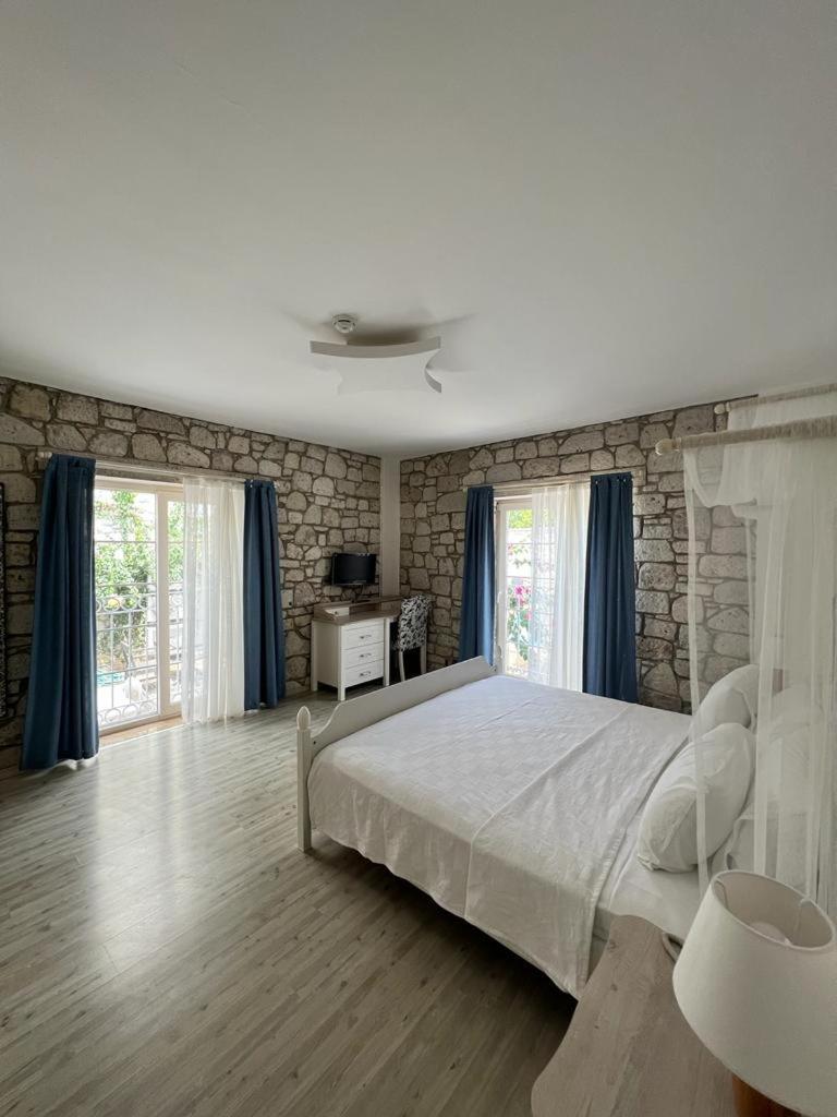 Mavi Konak Alacati Hotel Luaran gambar